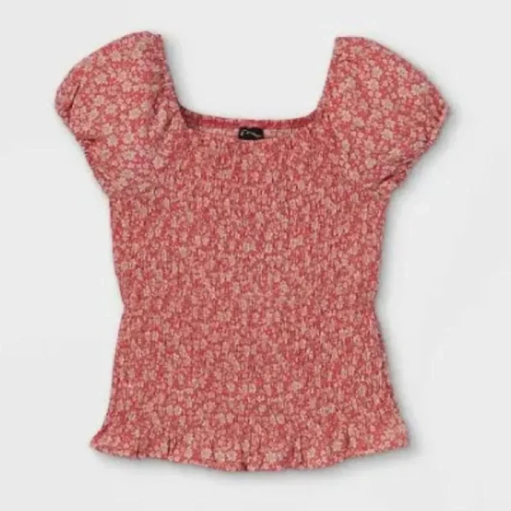 Art Class Girl’s Light Red Floral Smocked Puff Short Sleeve Top Small 6/6X
